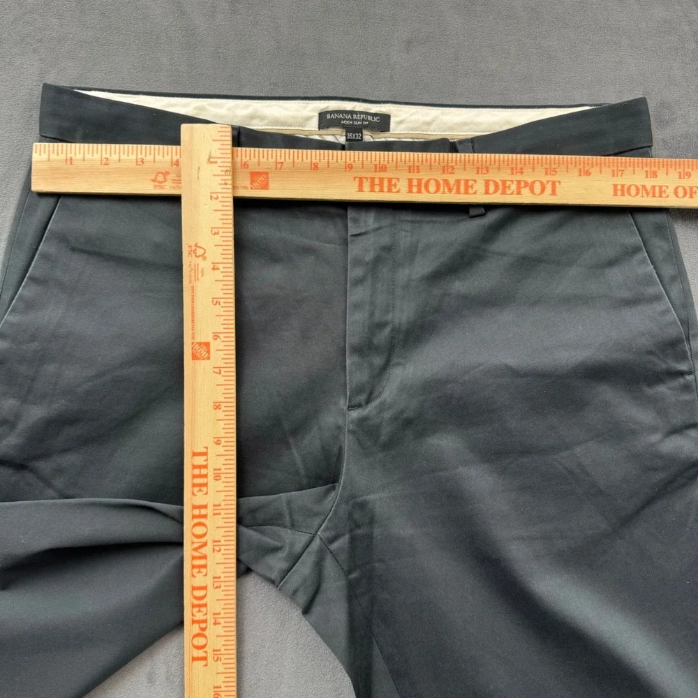 Banana Republic Aiden Slim Fit Chinos Mens 35x32 Black Flat Front Dress Pants